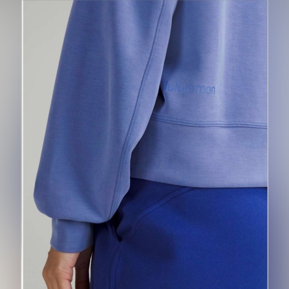 Lululemon Softstreme Perfectly Oversized Crop Crew - Picture 4 of 7